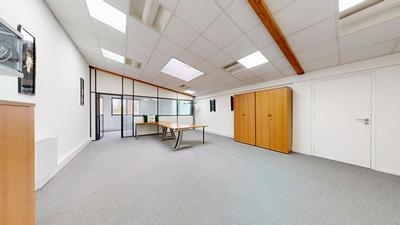 Bureau - 60 m² - 1 pièce