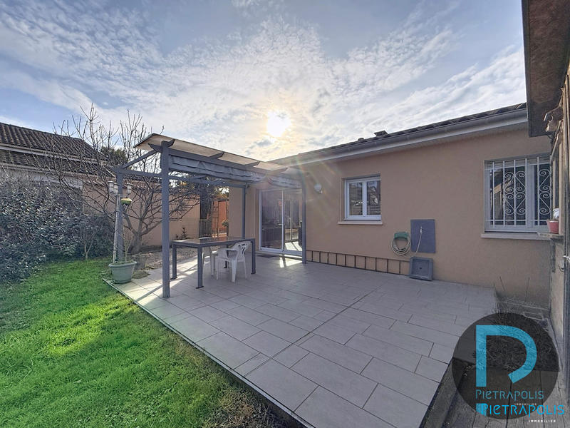 Maison - 97 m² - 4 pièces