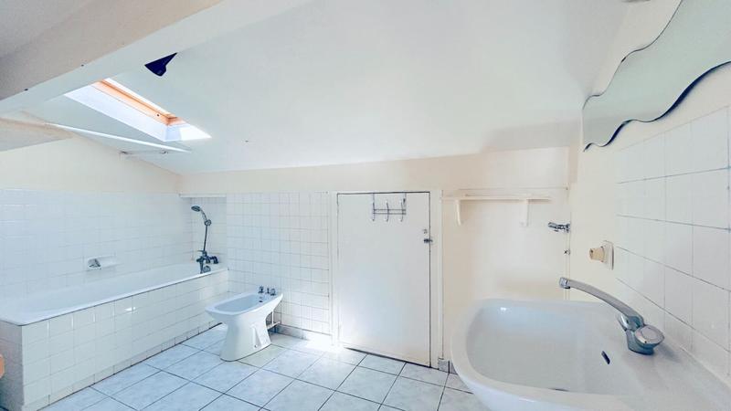 Immeuble - 193 m² - 9 pièces