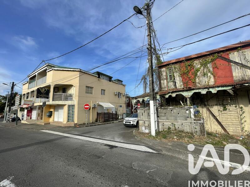 Maison - 200 m² - 6 pièces