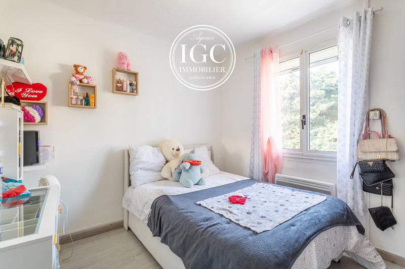 Maison - 200 m² - 4 pièces