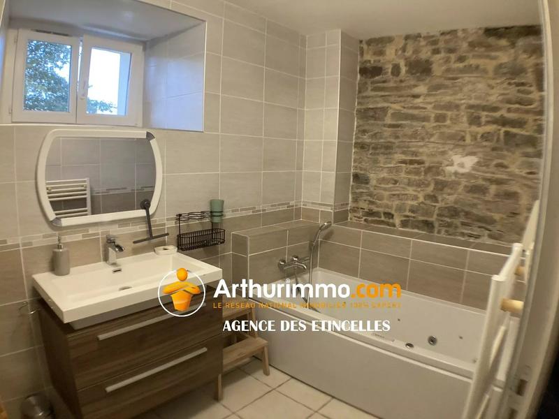 Maison - 278 m² - 8 pièces