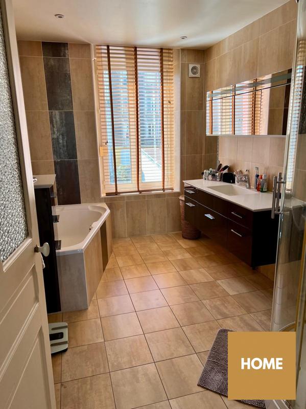 Maison - 150 m² - 6 pièces