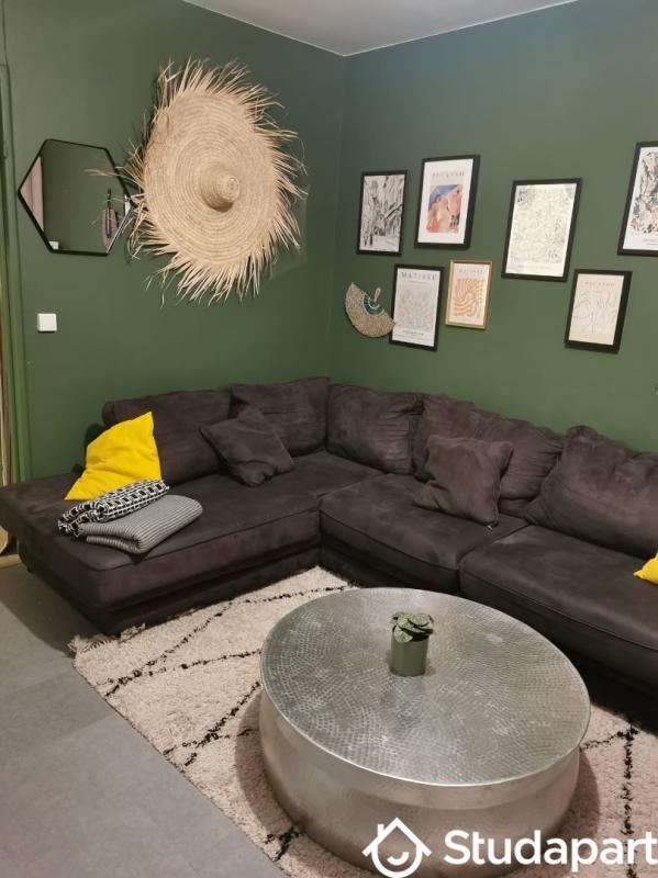 Chambre - 10 m² - 1 pièce