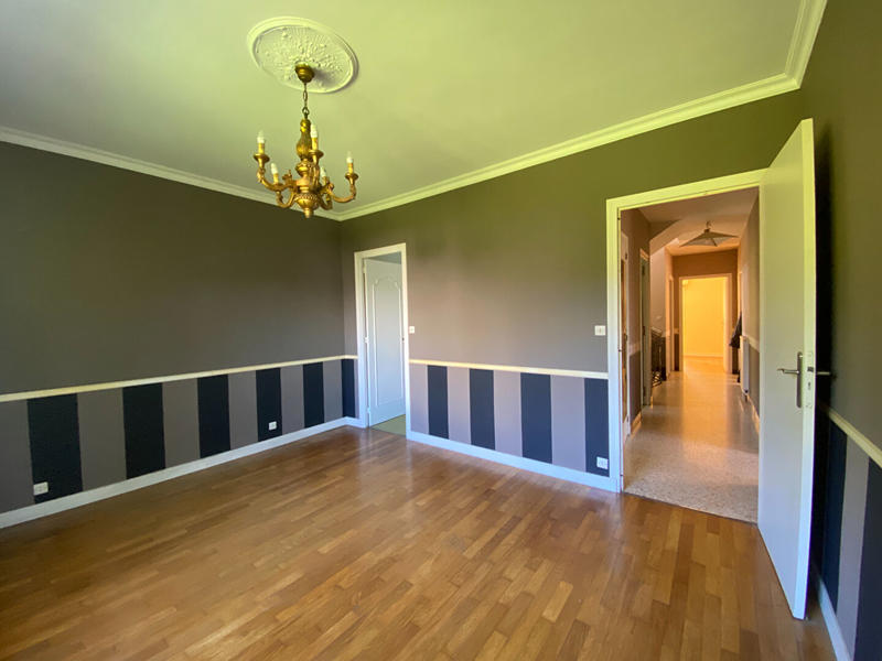 Maison - 143 m² - 5 pièces