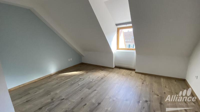 Appartement - 90 m² - 4 pièces
