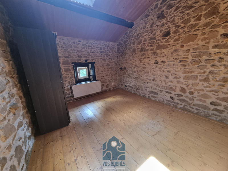 Propriété - 250 m² - 8 pièces