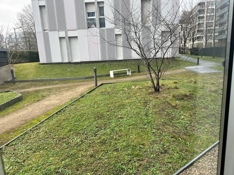 Local commercial - 130 m² - 4 pièces