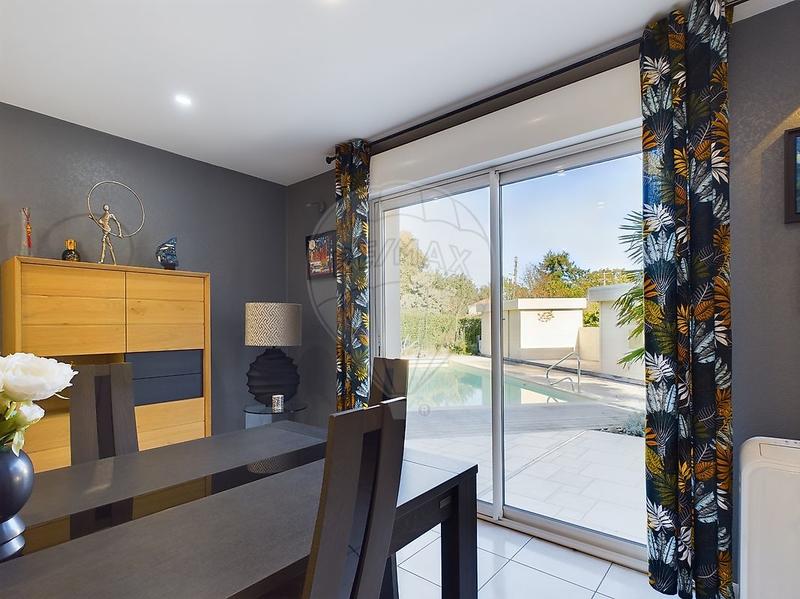 Villa - 184 m² - 7 pièces