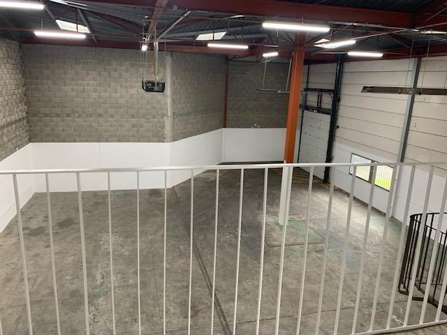 Local d'activité / Entrepôt - 462 m²