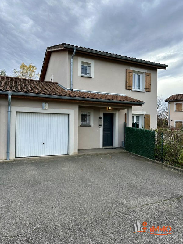 Maison - 90 m² - 4 pièces