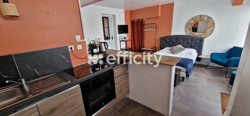 Immeuble - 90 m² - 5 pièces