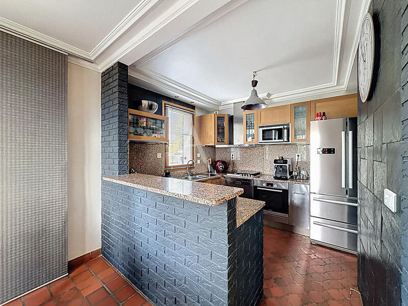 Maison - 145 m² - 6 pièces