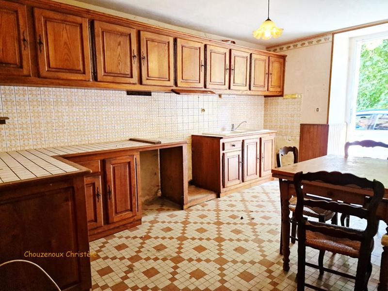 Maison - 180 m² - 7 pièces