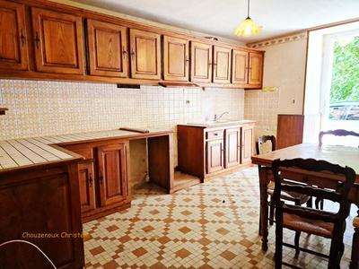 Maison - 180 m² - 7 pièces