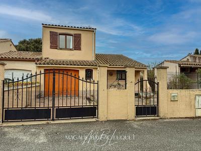 Maison - 104 m² - 4 pièces