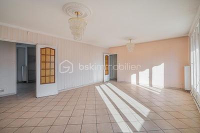 Appartement - 83 m² - 5 pièces