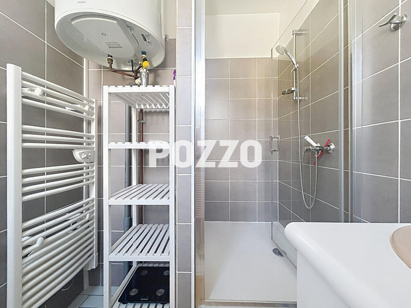 Appartement - 65 m² - 2 pièces