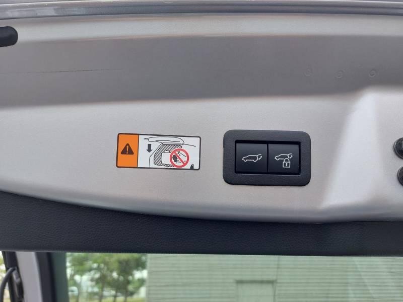 Toyota Prius Hybride Rechargeable 223ch Design