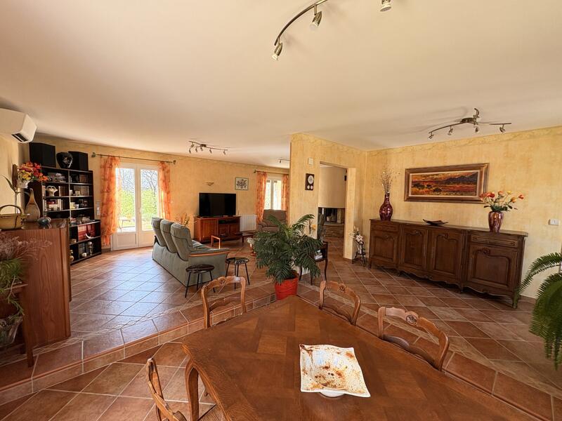 Maison ancienne - 192 m² - 8 pièces