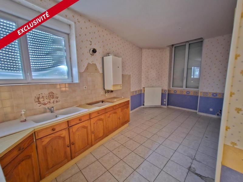 Maison - 260 m² - 11 pièces