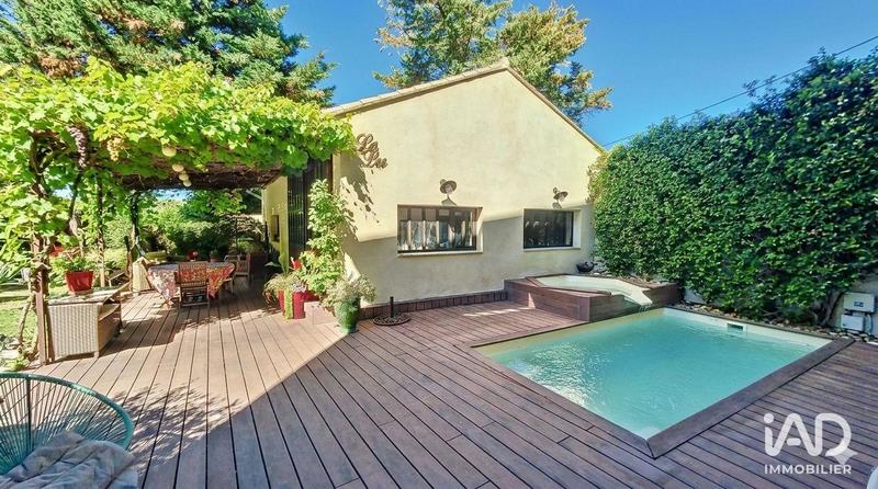 Maison - 224 m² - 8 pièces