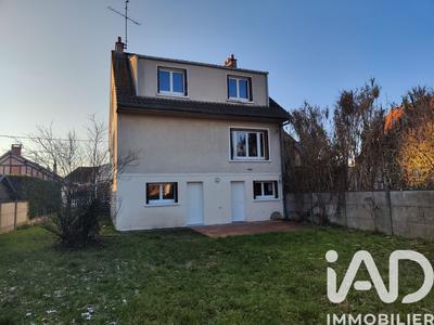 Maison - 181 m² - 8 pièces