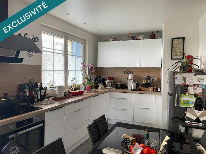 Maison - 94 m² - 4 pièces