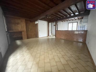 Maison - 99 m² - 5 pièces