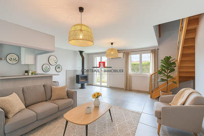 Maison traditionnelle - 145 m² - 6 pièces