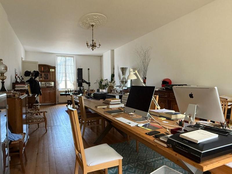 Maison de maîtres - 380 m² - 10 pièces