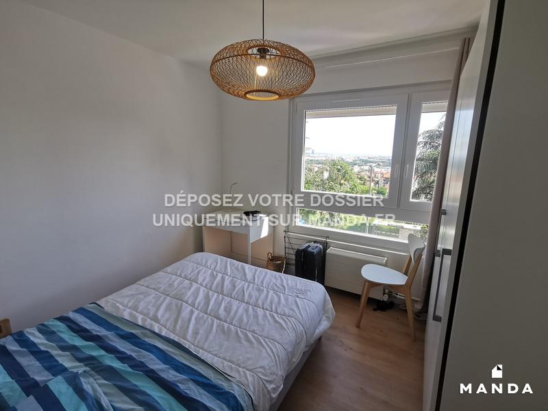 Chambre - 10 m² - 4 pièces
