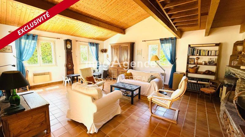 Maison traditionnelle - 151 m² - 5 pièces