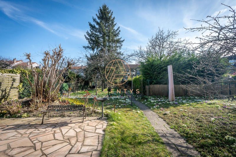 Maison - 165 m² - 6 pièces