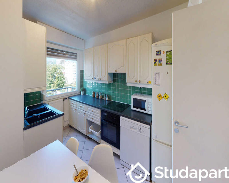 Chambre - 70 m² - 1 pièce