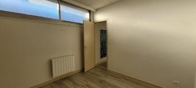 Local commercial - 61 m² - 3 pièces