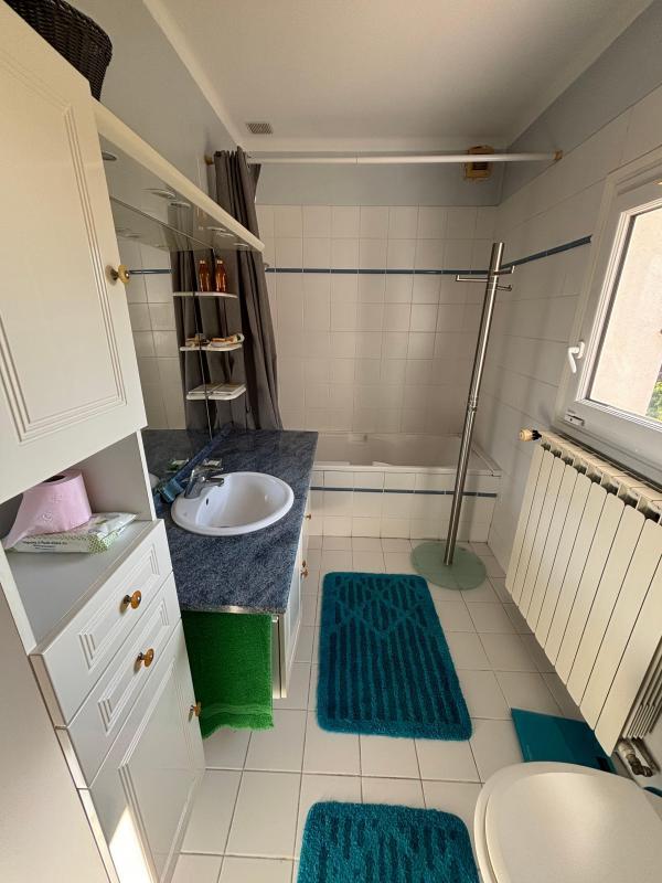 Maison - 241 m² - 6 pièces