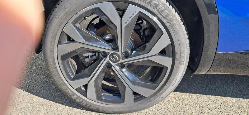 Renault Austral E-Tech hybrid 200 Iconic esprit Alpine