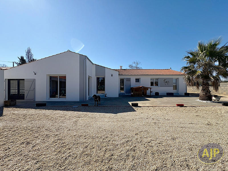 Maison - 163 m² - 6 pièces