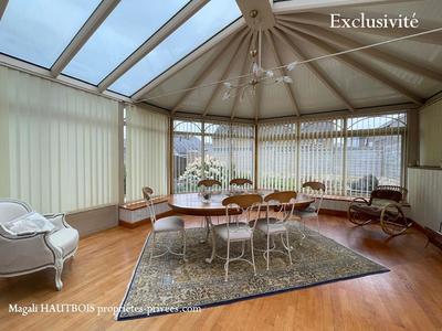 Maison - 184 m² - 9 pièces