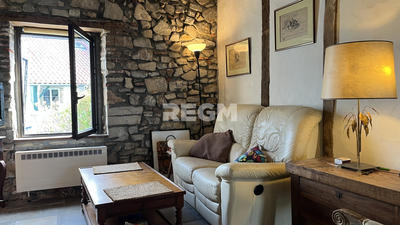 Maison - 200 m² - 7 pièces