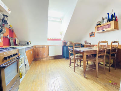 Duplex - 90 m² - 5 pièces