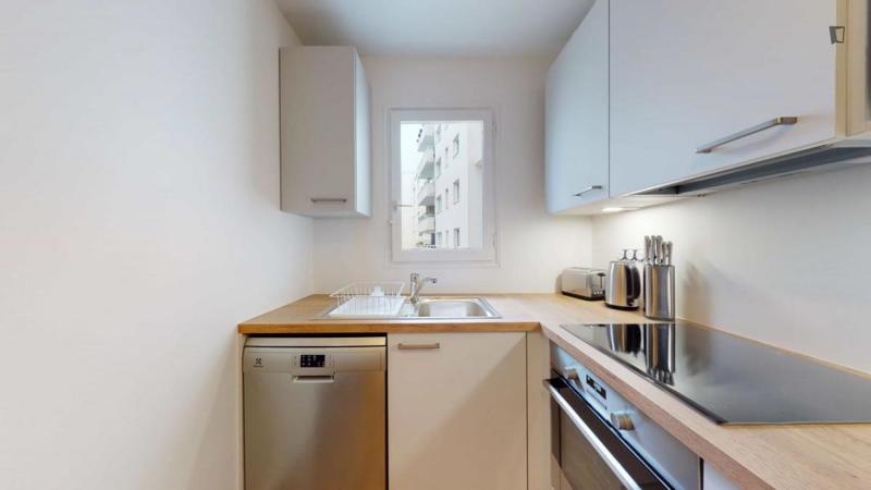 Chambre - 10 m² - 5 pièces