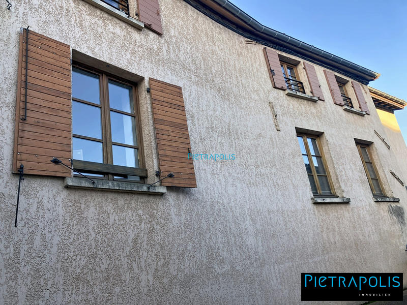 Appartement - 104 m² - 5 pièces