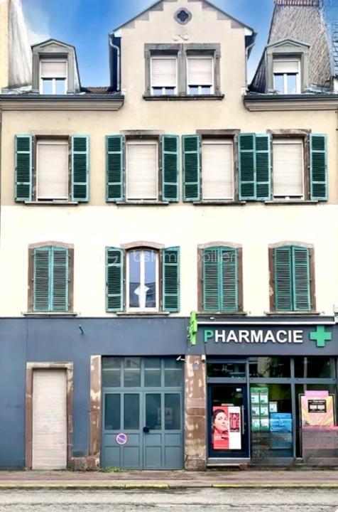 Immeuble - 256 m² - 10 pièces