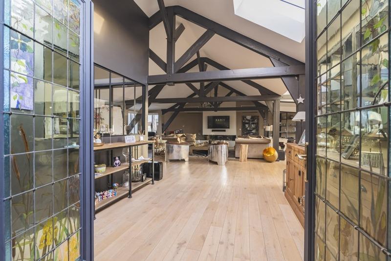 Appartement ancien - 290 m² - 7 pièces