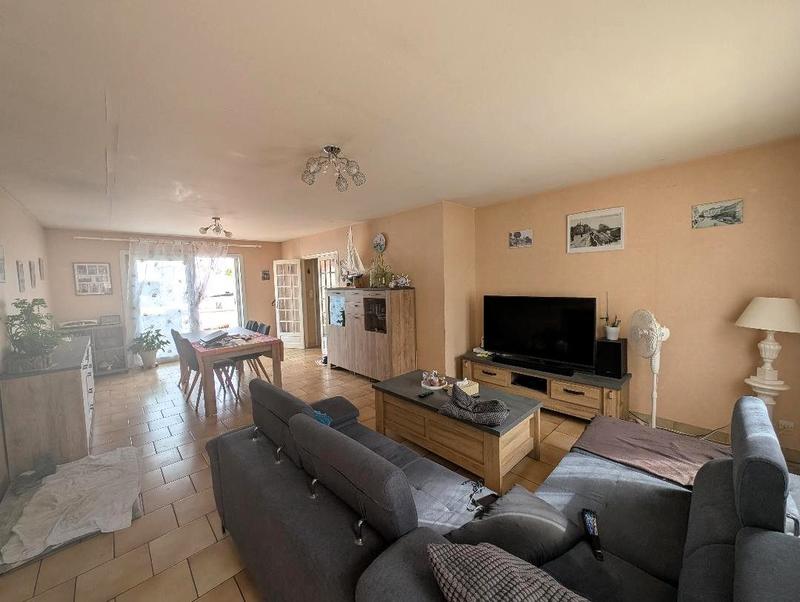 Maison - 93 m² - 4 pièces