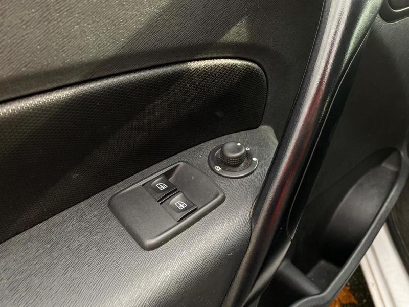 Renault Kangoo Dci 90 cv extra R-link Edc Clim gps radars Bluetooth verrous 10800 Ht