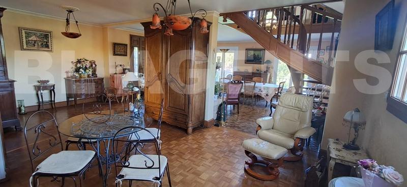 Maison - 150 m² - 7 pièces