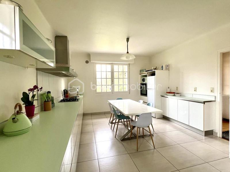 Maison - 314 m² - 7 pièces